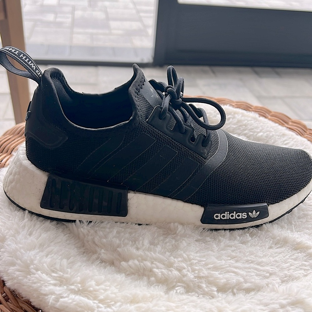 Adidas NMD_R1 SHOES original